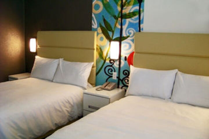 Hotel Entry