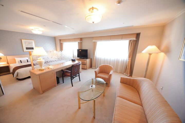 Room 16 of 43