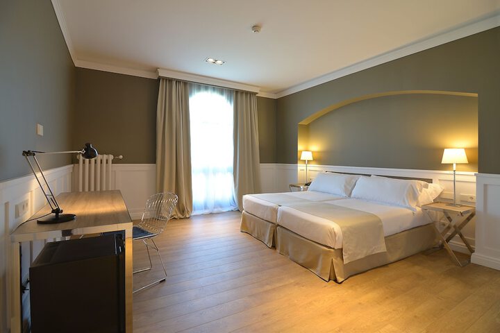 Room 15 of 54
