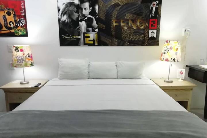 Room 7 of 60