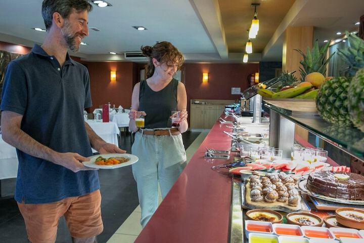 Dining 63 of 128