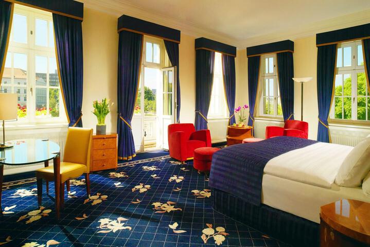 Room 21 of 85