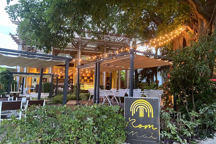 Dining Photos