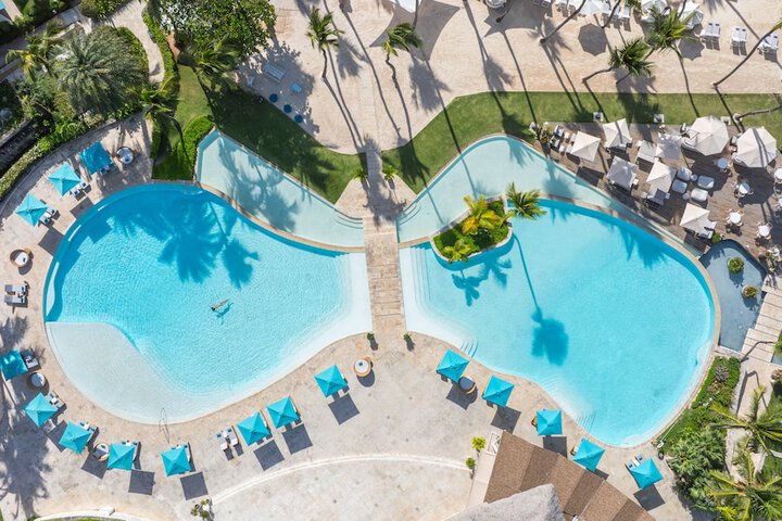 Pool 64 of 126