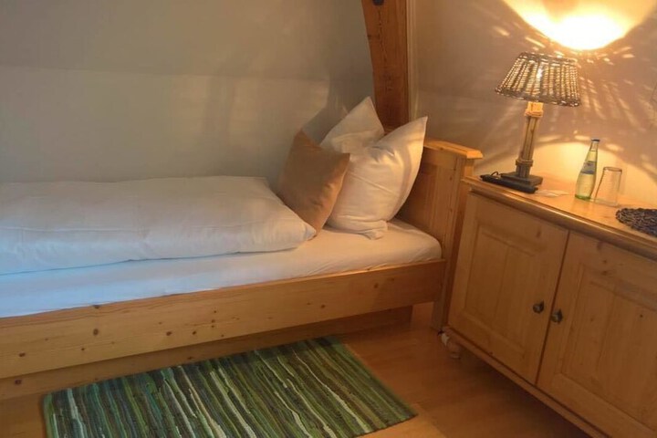 Room 21 of 50