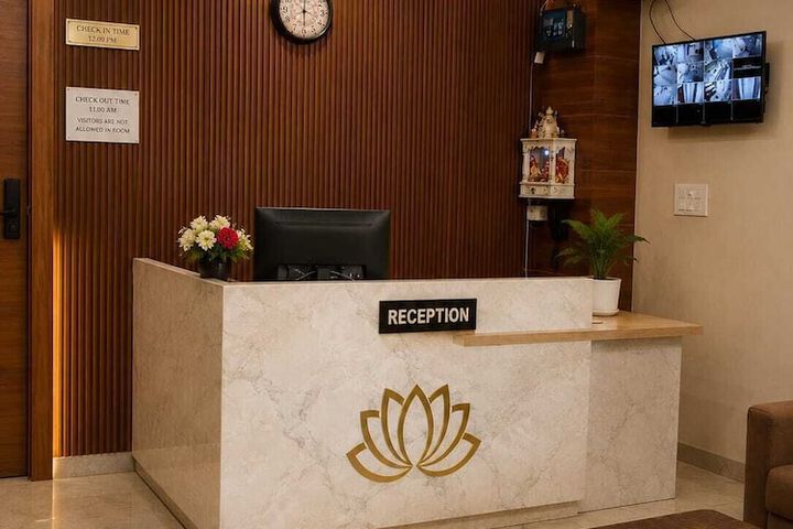 Hotel Lotus Palace