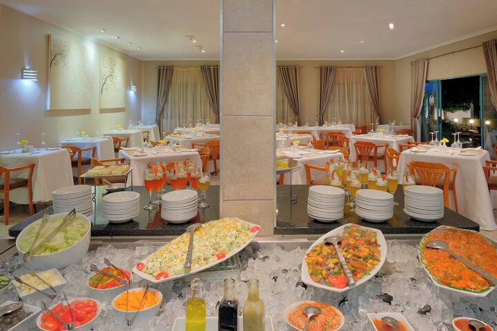 Dining Photos