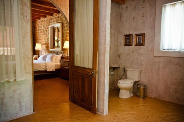 Room 20 of 90