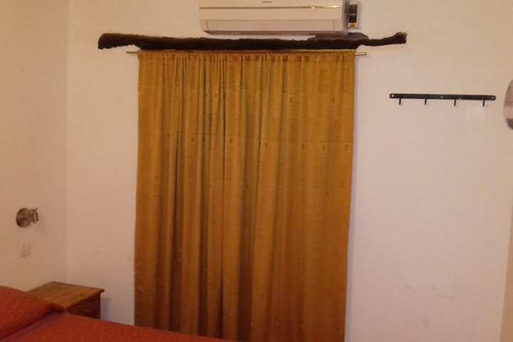 Room 5 of 13