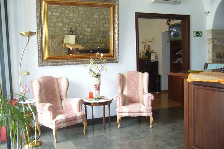 Hotel Interior 4 of 11