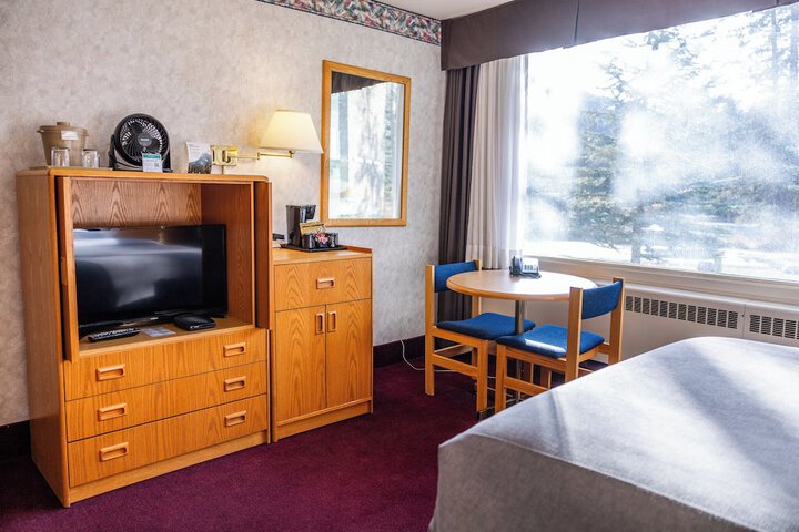 Room 34 of 61