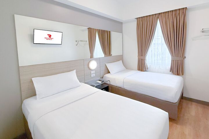 Room 14 of 35