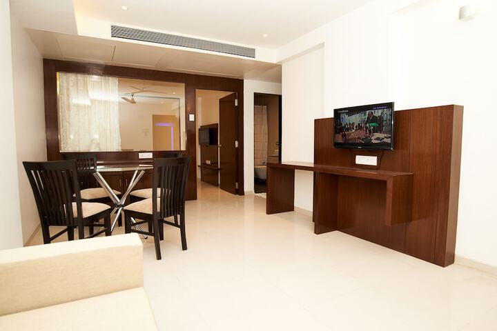 Room 30 of 58