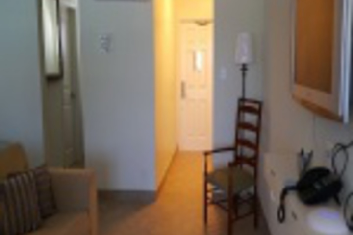 Room 84 of 695