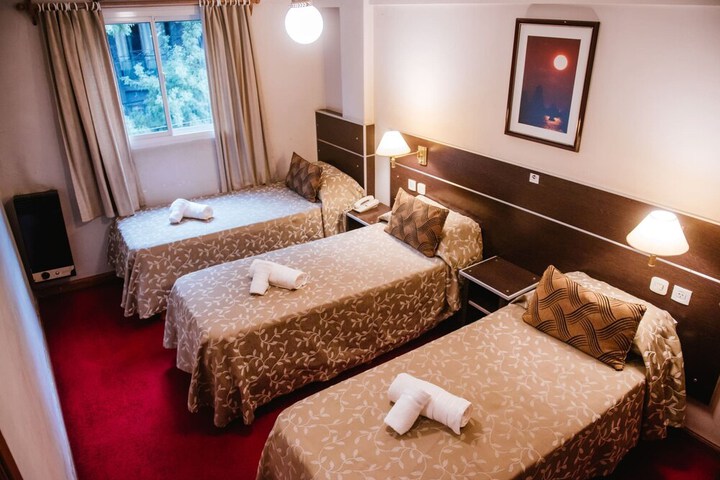 Room 25 of 46