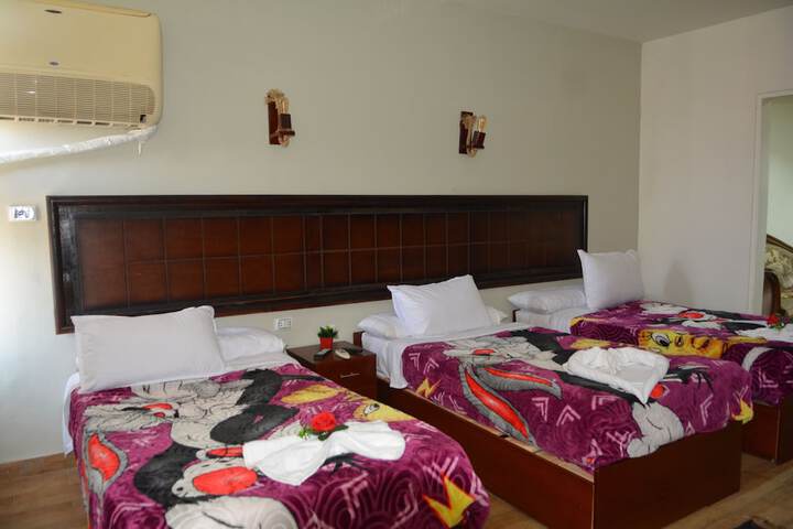 Room 48 of 61