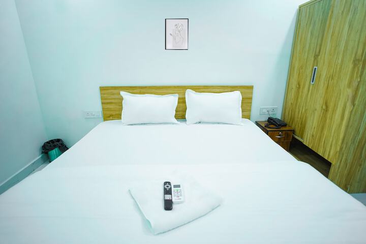 Room 14 of 27