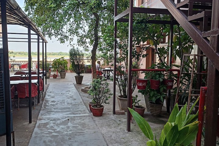 Dining 47 of 79