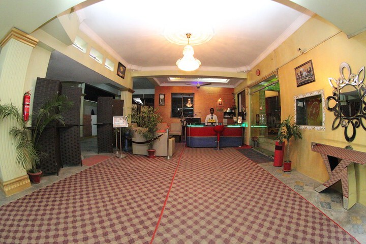 Hotel Interior 4 of 144