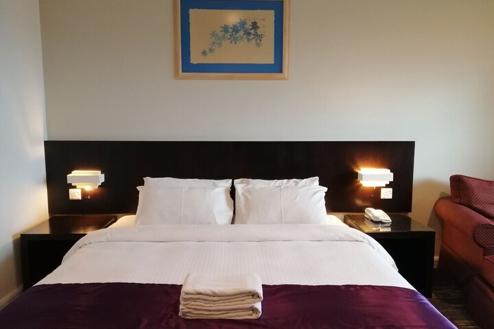 Room 20 of 37