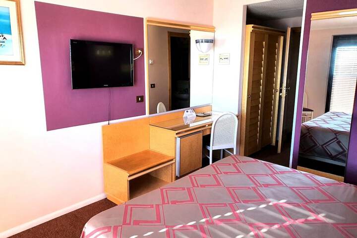 Room 21 of 46
