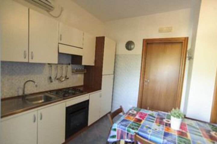 Room 15 of 22