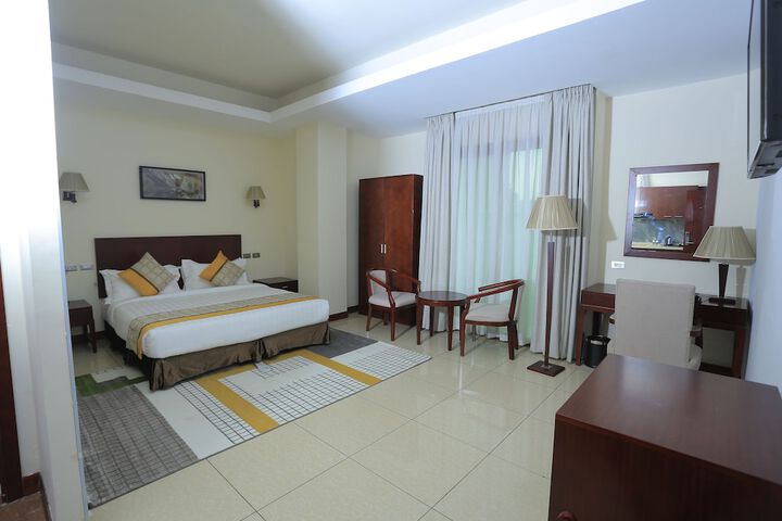 Room 6 of 34