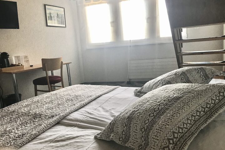 Room 15 of 19