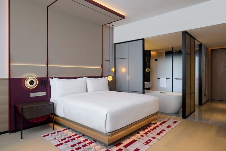 Room 11 of 65