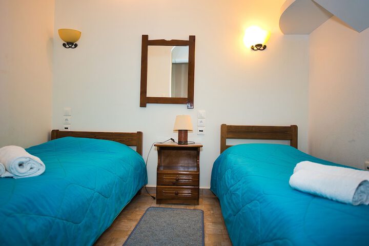 Room 7 of 49