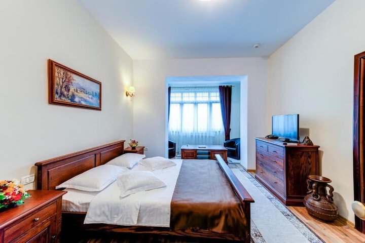Room 21 of 90