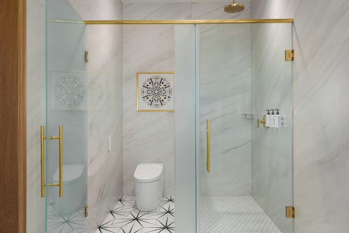 Bathroom shower