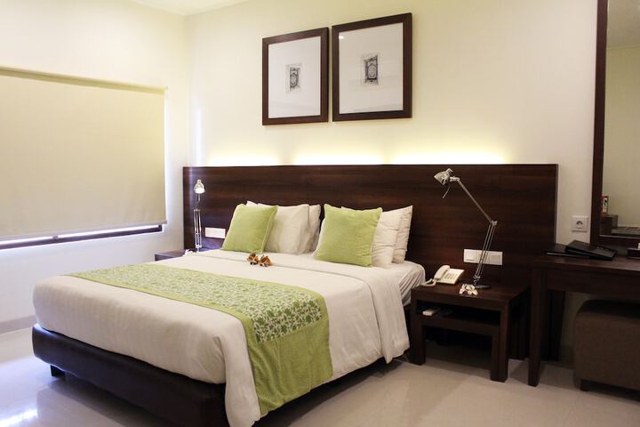 Room 8 of 49
