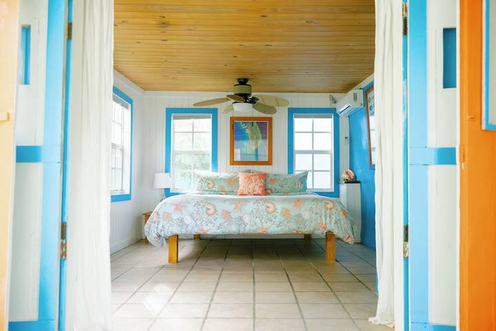 Room 2 of 20