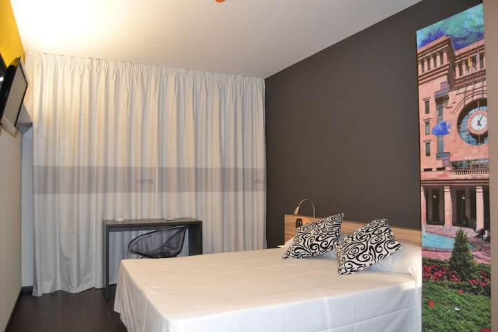 Room 9 of 45