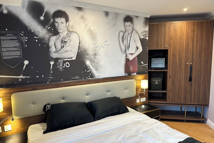 Room 32 of 117