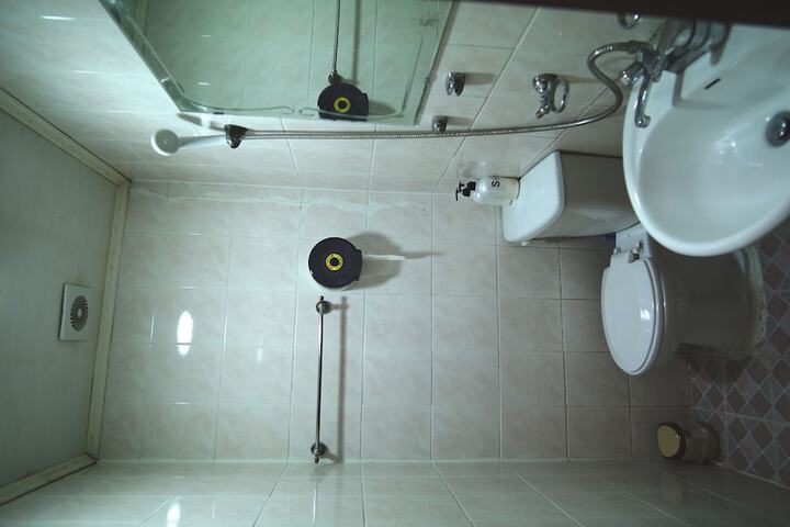 Room 27 of 41