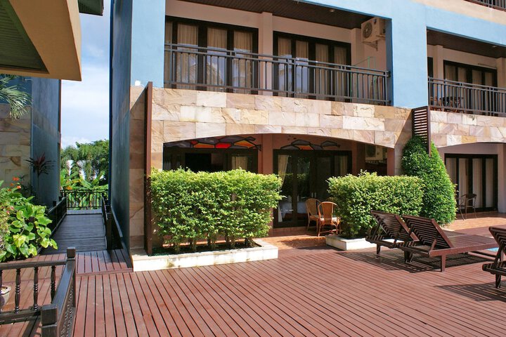 Terrace/Patio 63 of 105