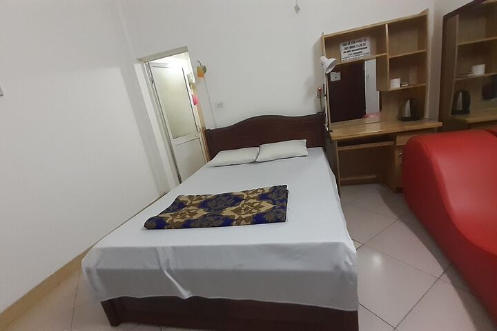 Room 15 of 25