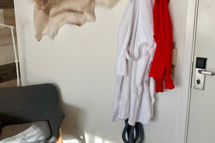 Room 6 of 38