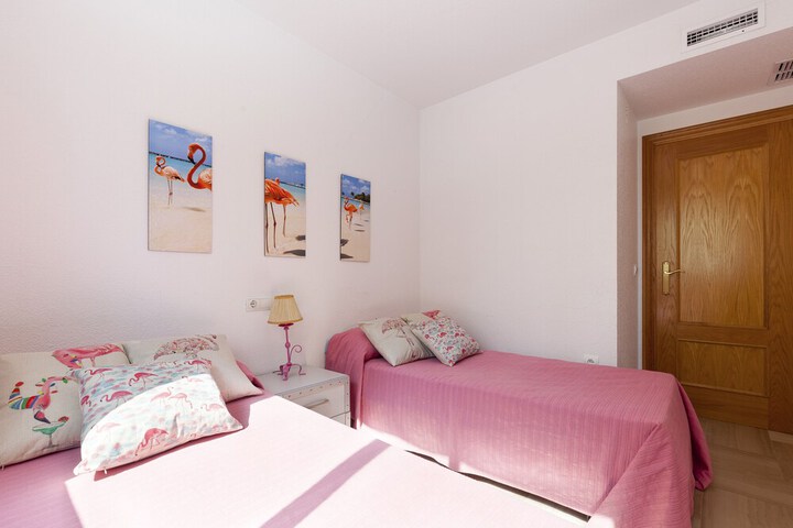 Room 9 of 24