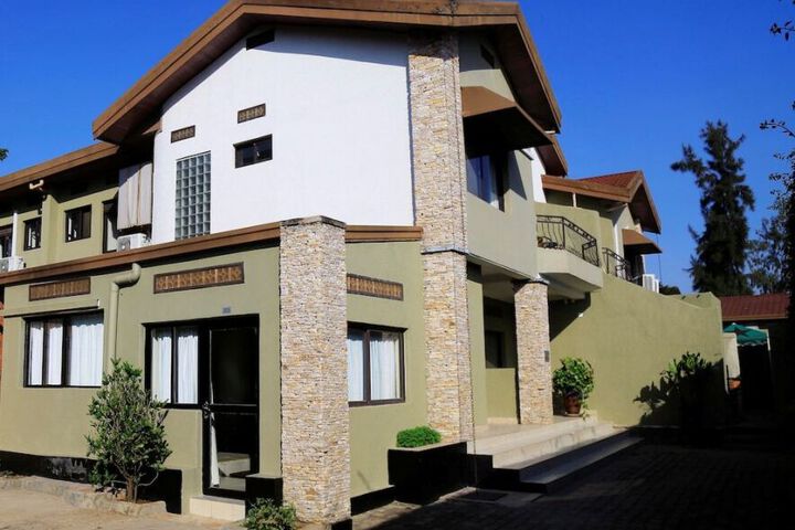 IWAWE HOTEL