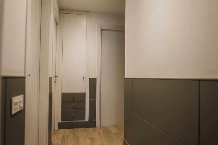 Ballroom/Hall 65 of 74