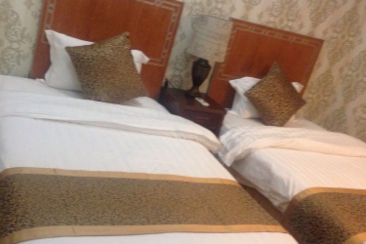 Al Nabarees Al Raqi Furnished Units