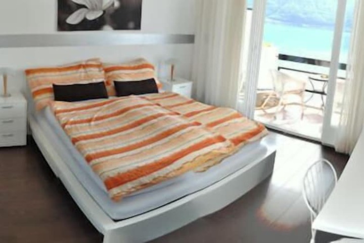 Room 13 of 116