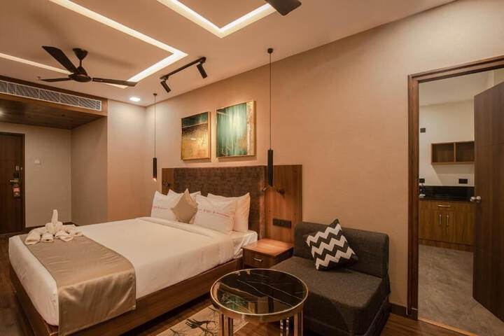 Room 7 of 10