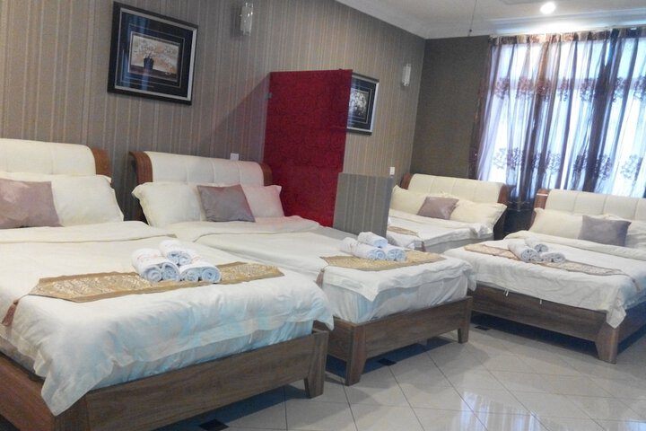 Room 11 of 44