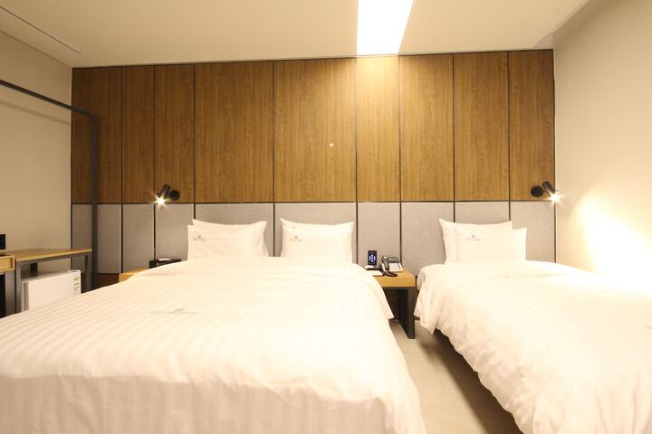 Room 22 of 59