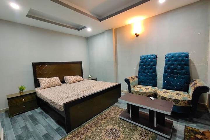 Room 2 of 11