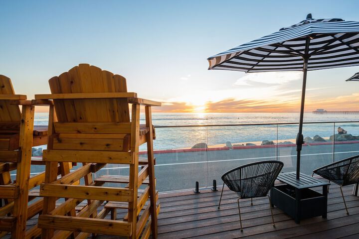 Sundeck 126 of 140